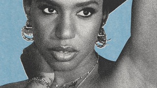 Cover des Albums "Fidelity" von Yaya Bey: Porträtaufnahme einer jungen Frau mit dem linekn Arm hinter dem Kopf; rechte Hand am Hals