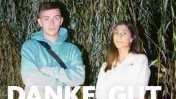 Danke, gut. mit Mauli