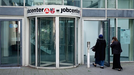 Eingang Jobcenter Berlin Neukölln
