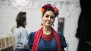 Bizden Biri, Frida Kahlo'yu oynayan Songül Karaca