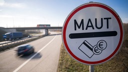 Maut-Strassenschilder