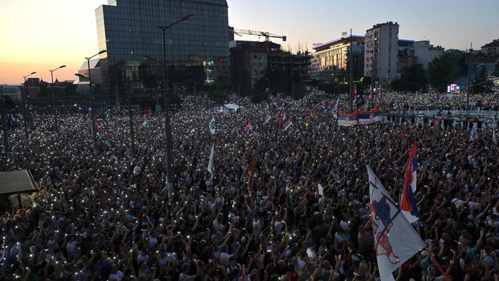 Protesti 2025. na trgu Slavija u Beogradu