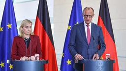 Nina Warken, savezna ministrica zdravstva, i Friedrich Merz na konferenciji za novinare