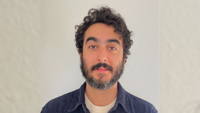 Alessandro Foti, Biologe und Autor über Auswanderung von jungen ital. AkademikerInnen