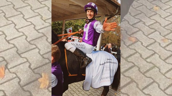 Michael Cadeddu, italienischem Jockey in Düsseldorf