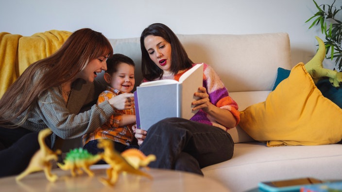 Eine Familie mit zwei Müttern und einem Kind