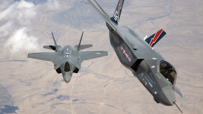 F35 Kampfjet in der Luft
