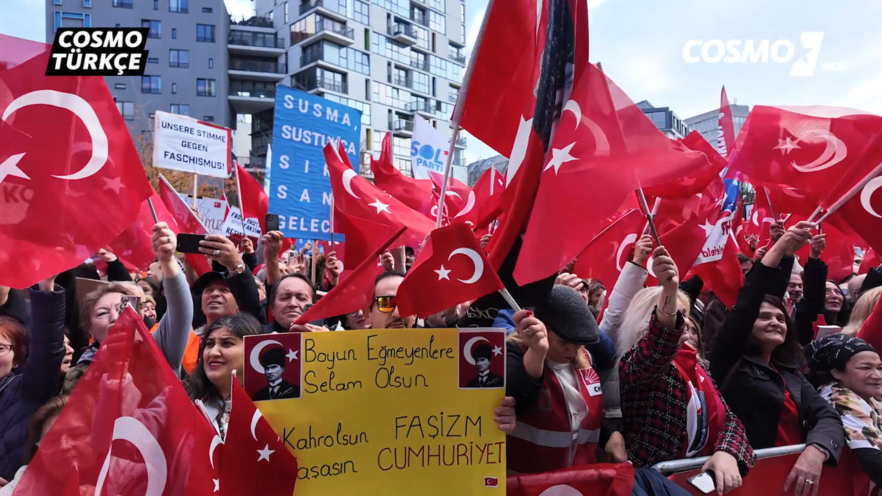 CHP'nin Brüksel mitingi