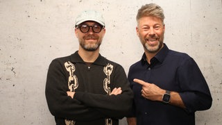 Mark Forster und WDR 2 Moderator Johannes Simon