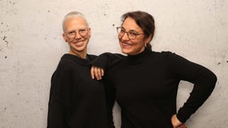 Stefanie Heinzmann mit WDR 2 Moderatorin Katharina te Uhle