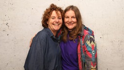 Judith Holofernes und WDR 2 Moderatorin Steffi Neu (l)
