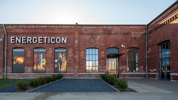 Außenansicht des Energiemuseums "Energeticon", ein Erlebnismuseum auf dem Gelände der ehemaligen Grube Anna II