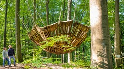 Nieheimer Kunstpfad: "Windwiege"