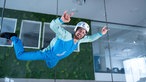 Wie ein freier Fall: Skydiving im Windkanal