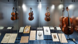 Beethovens Streichquartett-Instrumente im Beethoven-Haus Bonn.