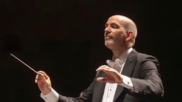 Dirigent Rasmus Baumann, Generalmusikdirektor der Neuen Philharmonie Westfalen