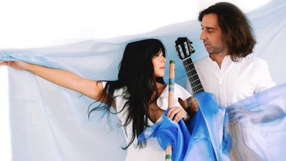 Melón Jimenez & Lara Wong.