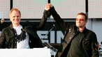 Herbert Grönemeyer gemeinsam mit Bono beim "Voices against Poverty"-Konzert in Rostock (2007)