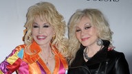 Dolly Parton, Stella Parton