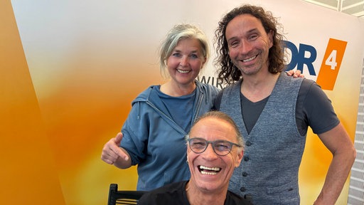 Heike Knispel mit Stephan und Peter Brings im WDR 4 Studio