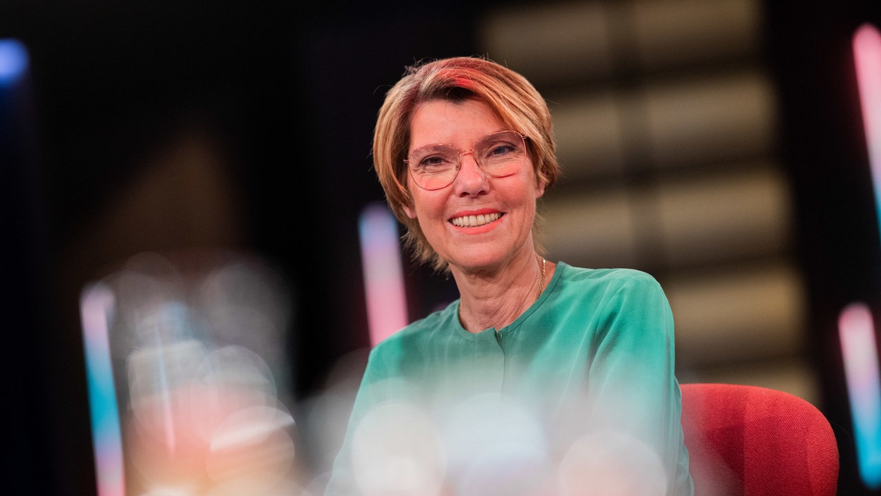 Bettina Böttinger 2023 in den WDR-Studios in Bocklemünd