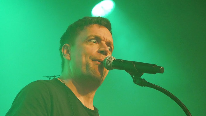 Der Sänger der Band Fiasko