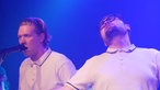 Zwei Musiker der Band King Loui