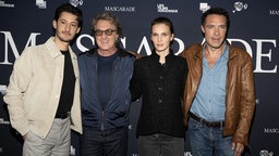 Premiere des Films "Masquerade – Ein teuflischer Coup": Die Schauspieler Pierre Niney, Francois Cluzet, Marine Vacth und der Regisseur Nicolas Bedos