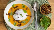 Karottencremesuppe mit Ingwer und Kokosschaum