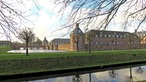 Wandern rund ums Schloss Nordkirchen: Parkanlage mit Blick auf das Schloss