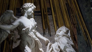 Skulptur der Heiligen Teresa von Avila von Gian Lorenzo Bernini in der Kirche Santa Maria della Vittoria in Rom