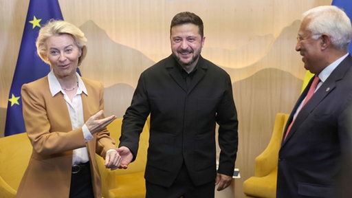 Ursula von der Leyen, Wlodimir Selensky und Antonio Costa beim G7-Gipfel der Staats- und Regierungschefs, Évian, Frankreich, 17.06.2026.