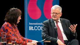 Sonia Mikich und Sir Christopher Clark auf der lit.COLOGNE – Foto: Hieronymus Rönneper