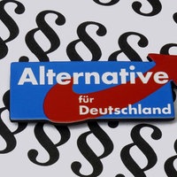 Symbolbild: AfD-Logo auf Paragrafen.