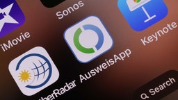 Symbolbild: Ausweis-App auf einem Smartphone-Display
