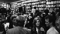 Eröffnung der Kunstbuchhandlung Walther König, 20.09.1981, in der Ehrenstraße, Köln