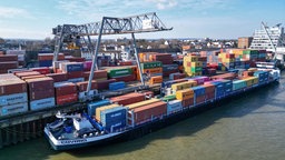 Symbolbild: Containerhafen bei Bonn (2025).
