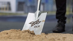 Spatenstich für den GOVSATCOM-Hub am Standort Köln des Deutschen Zentrums für Luft- und Raumfahrt (16.06.2026).