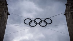 Symbolbild: Olympische Ringe (Berliner Olympiastadion, 2025).