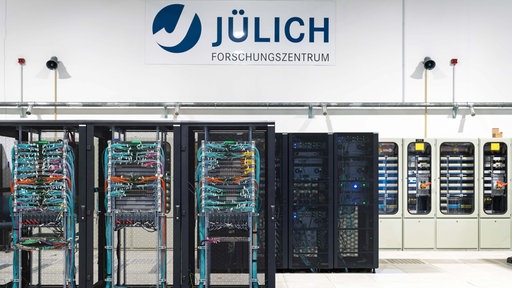 Rechnerhalle des Jülich Supercomputing Centre (JSC) 
