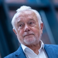 Close-Up: Wolfgang Kubicki (FDP) steht vor der Pressekonferenz am 23.03.2026 in der Bundeszentrale der FDP.