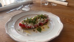 Auberginenschnitzel mit Ofenpaprika und Bärlauchpesto von Sternekoch Daniel Georgiev