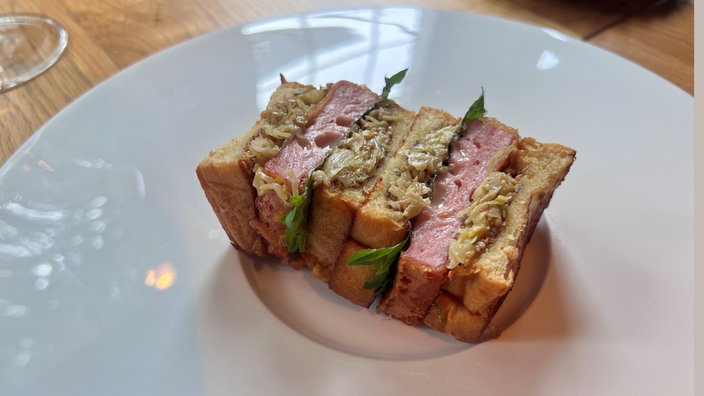 Kas-Leberkas-Sandwich 