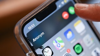 Eingehender Anruf auf einem Smartphone