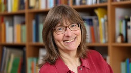 Porträt der Philosophie-Historikerin Jula Wildberger