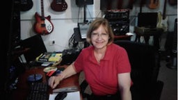 Susanne Nielsen moderiert die German Radio Show, Florida. 