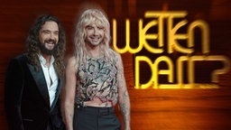 Die Musiker und Podcaster Bill und Tom Kaulitz stehen vor dem Logo von "WETTEN; DASS? im ZDF, 21.01.2026.