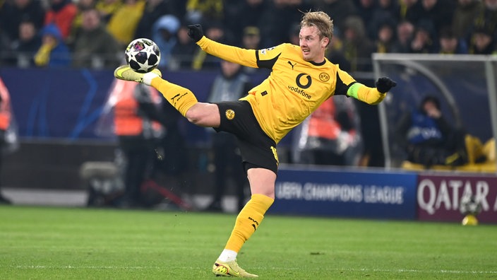 Julian Brandt von Borussia Dortmund während eines Champions-League-Spiels.
