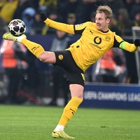Julian Brandt von Borussia Dortmund während eines Champions-League-Spiels.