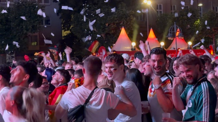Fans jubeln in Recklinghausen